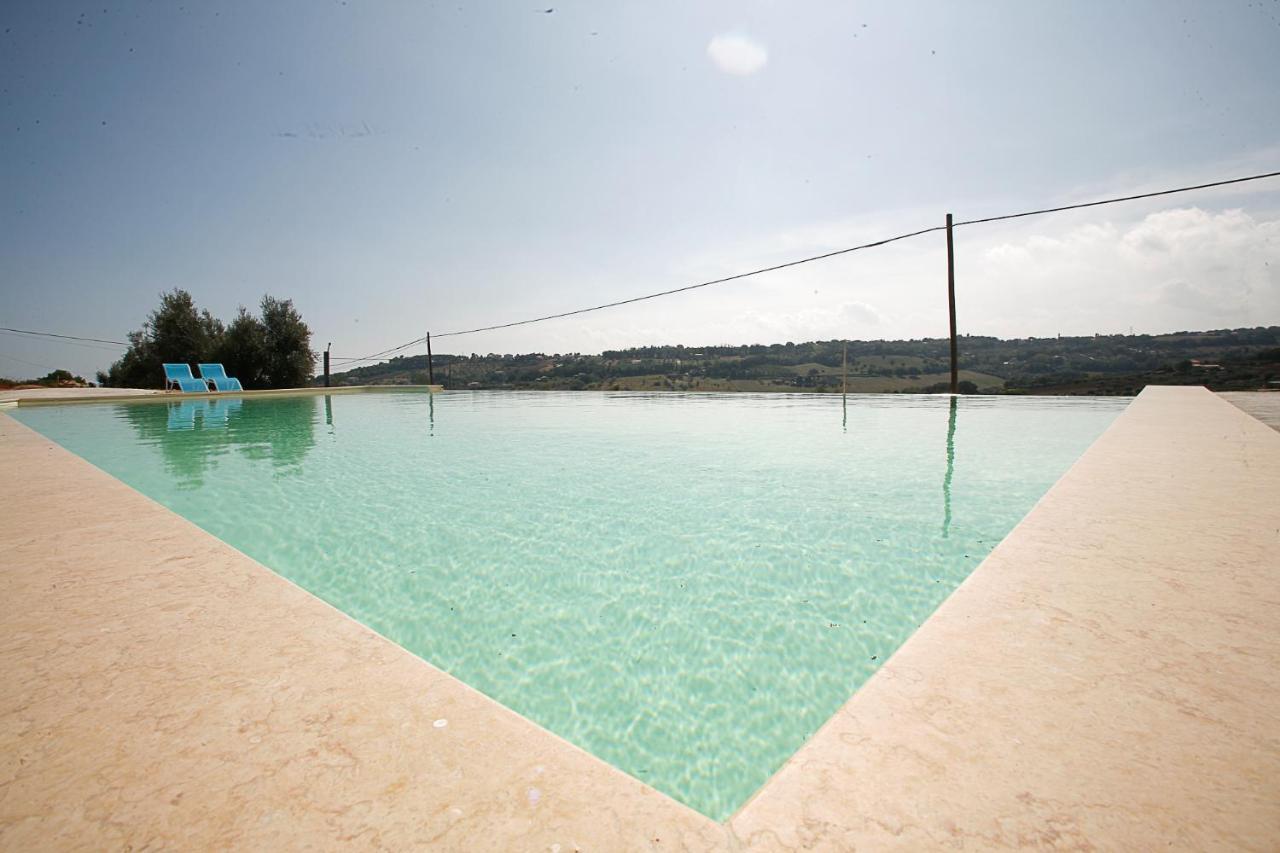 تْشيفيتانوفا ماركي Nontiscordardime B&B Villa Agriturismo المظهر الخارجي الصورة